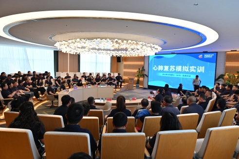 入夏在即，安全先行｜js345线路检测股份开展AED与心肺复苏急救培训